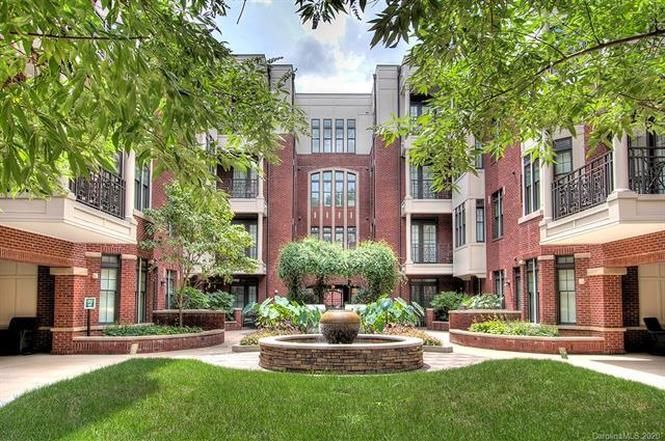 2810 Selwyn Ave #313 exterior