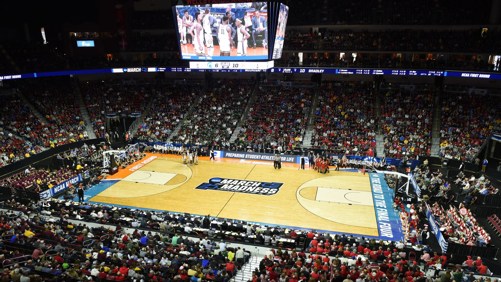 A photo inside Wells Fargo Arena