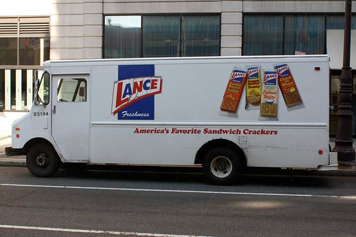 lance-crackers-truck