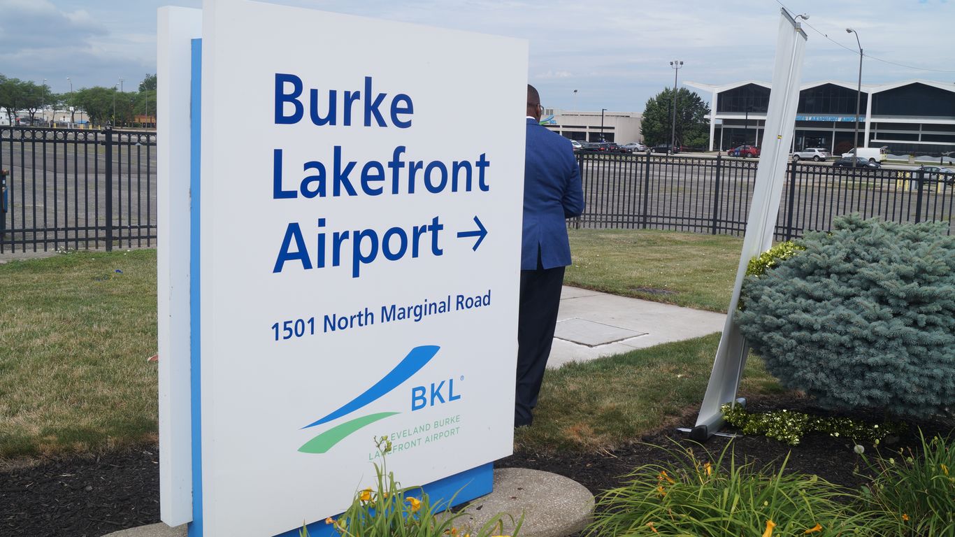 FAA throws cold water on Burke closure