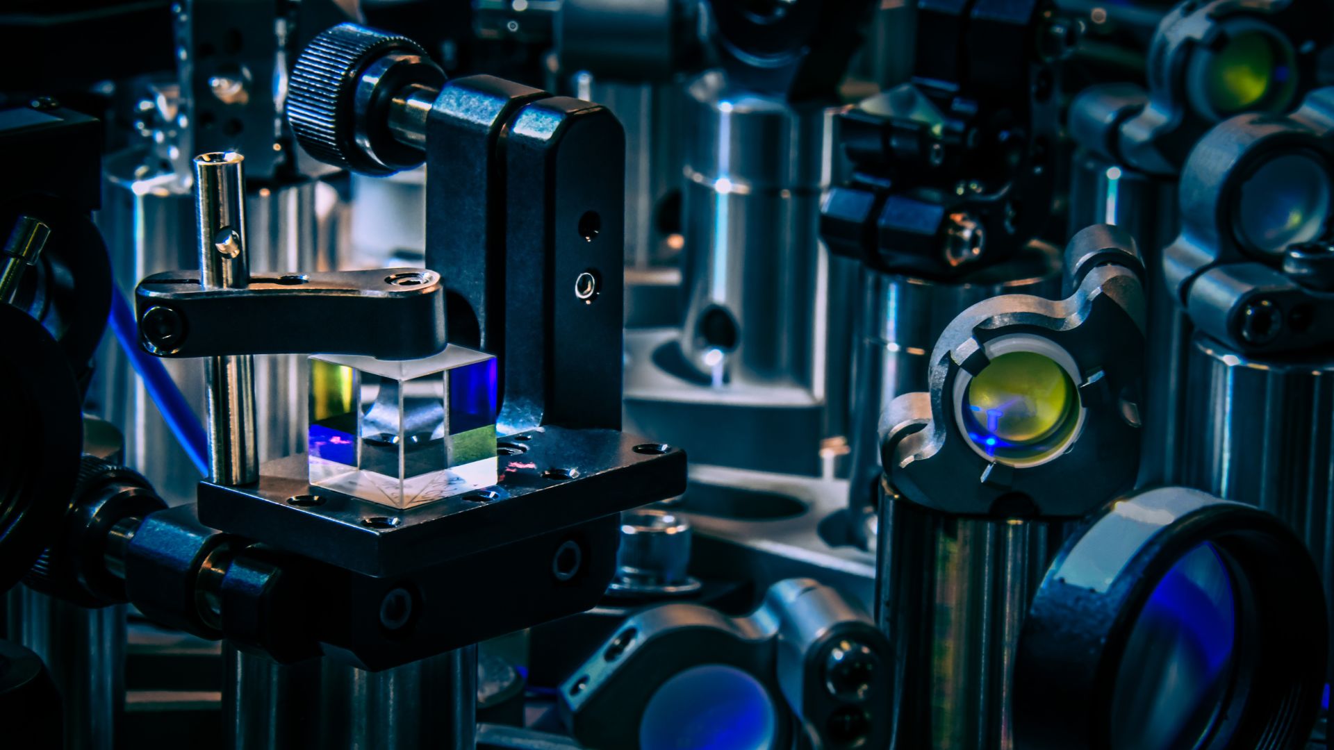Photo of Honeywell's optical signal conditioning in its H1 quantum computer