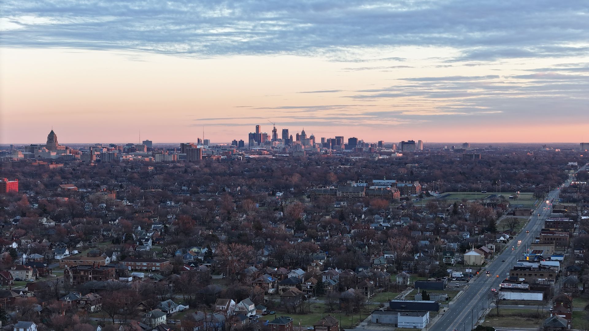 Detroit from above Linwood Avenue