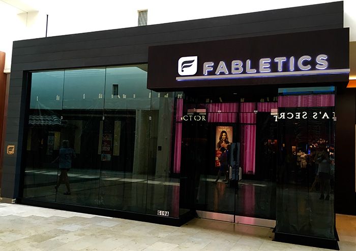 fabletics store southpark