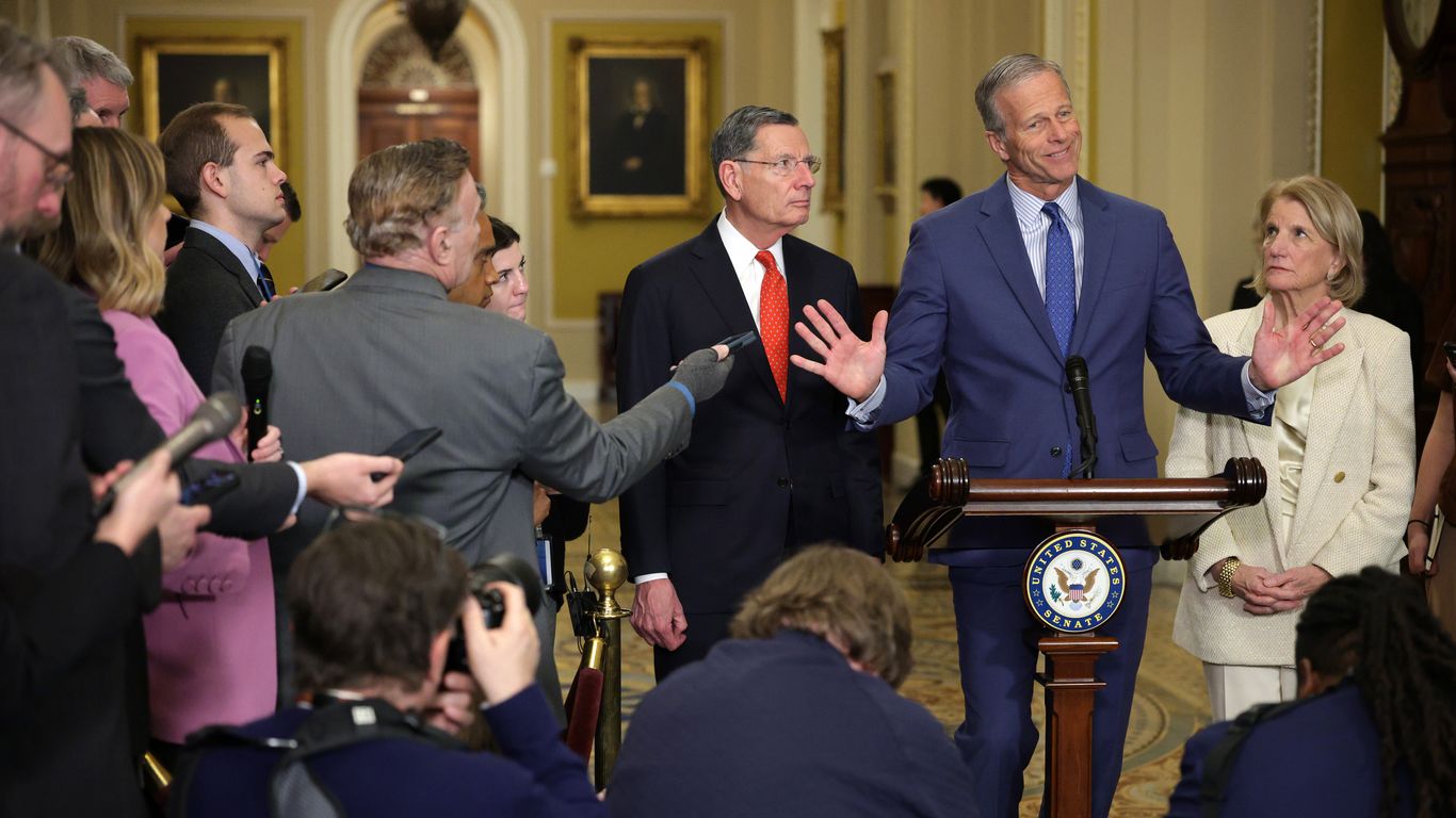 ICE reshapes the fight to avoid another government shutdown