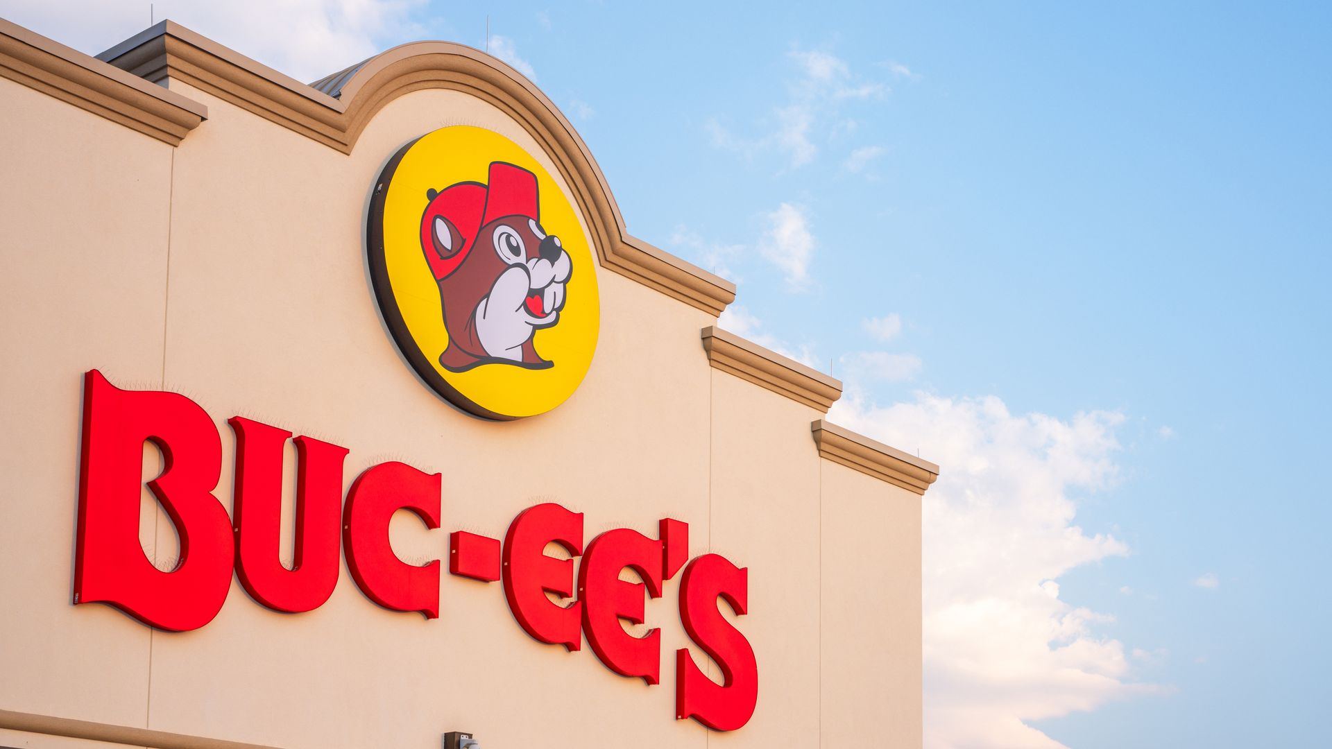 Photo of the front of a Buc-ee's