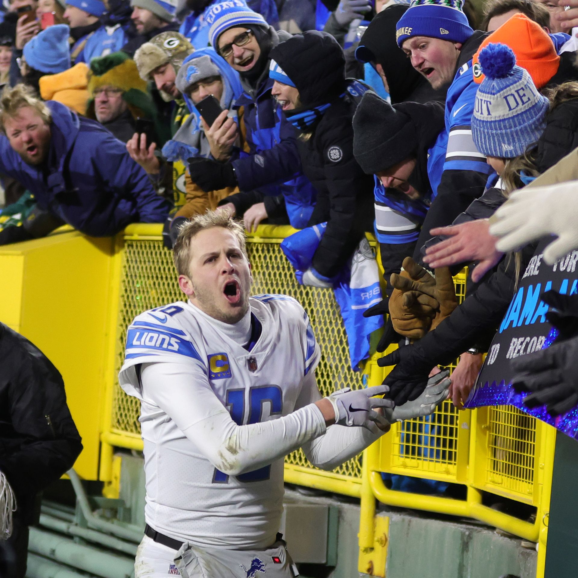 Pro Picks: Lions get another win in Lambeau after ending Aaron Rodgers'  career with the Packers