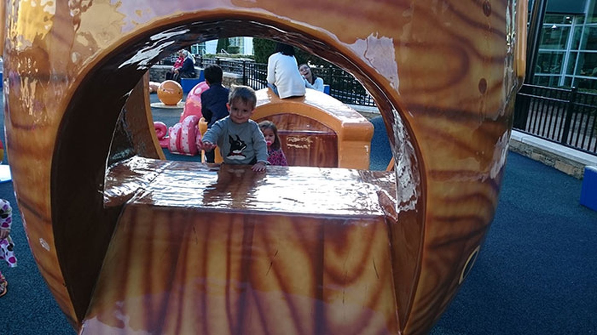 SouthPark-mall-playground-slide