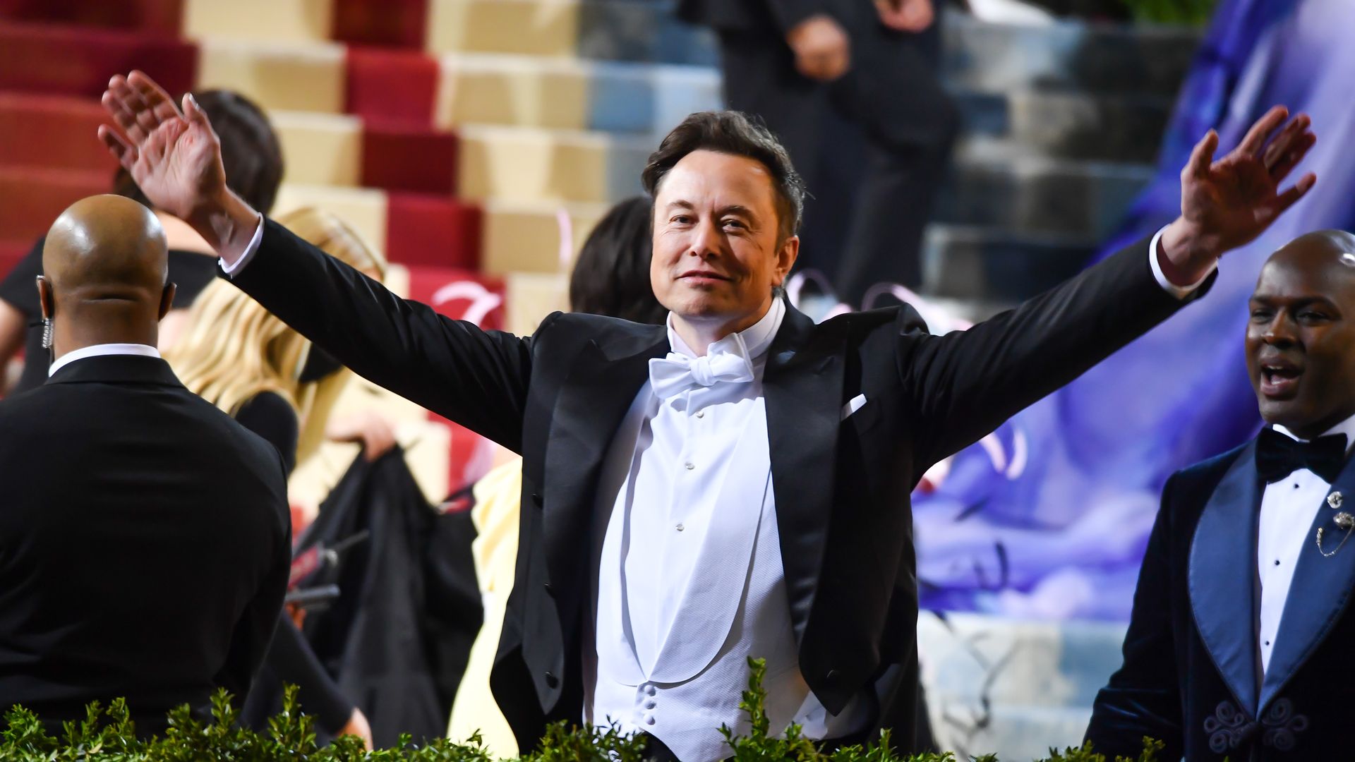 Elon Musk attends the the 2022 Met Gala.