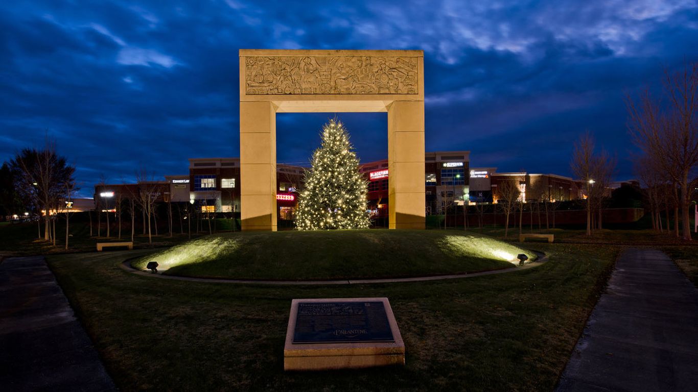 9 fun ways to celebrate the holiday season in Ballantyne