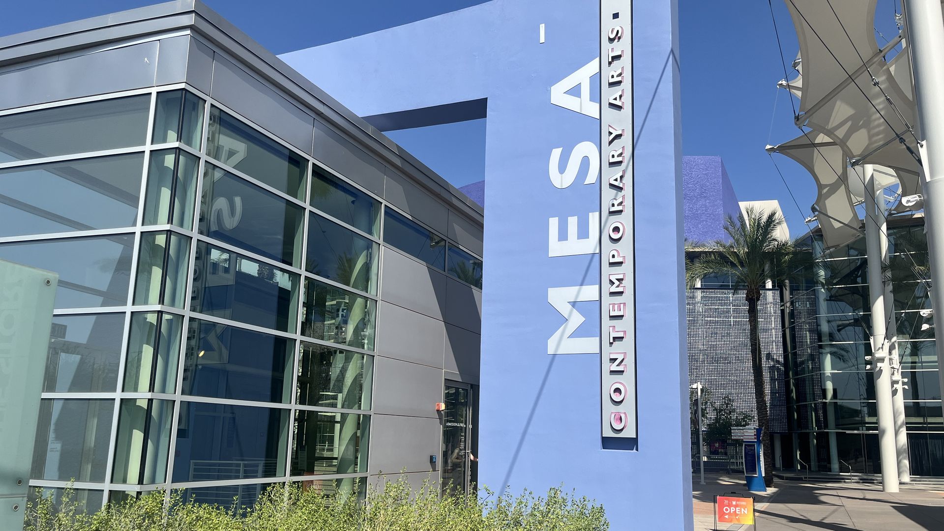 A building that says, "Mesa Contemporary Arts."
