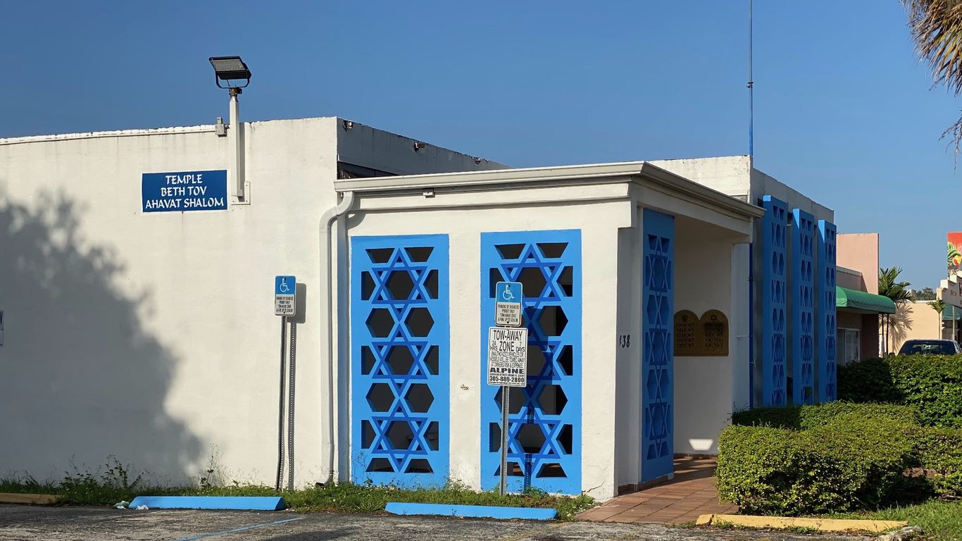 Shuttered Miami synagogue sold to private owner