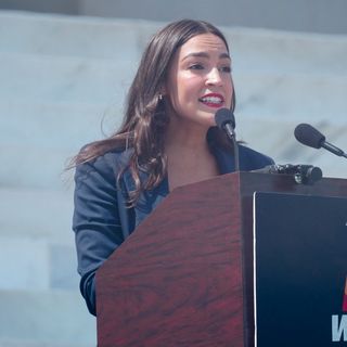 Scoop: AOC shakes up team ahead of 2028 decision