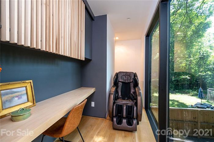 1825 Merriman Ave office