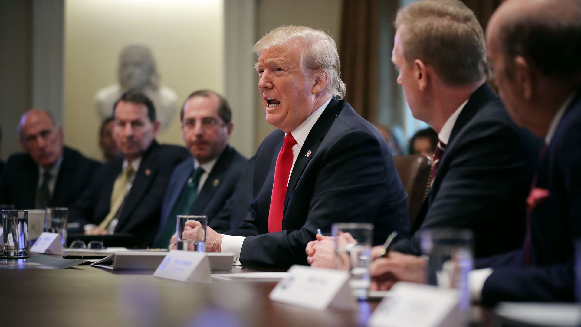 Donald Trump speaks to his cabinet.