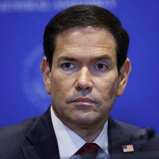 Iranian diplomats "kicked out" of U.S. after ignoring order to leave