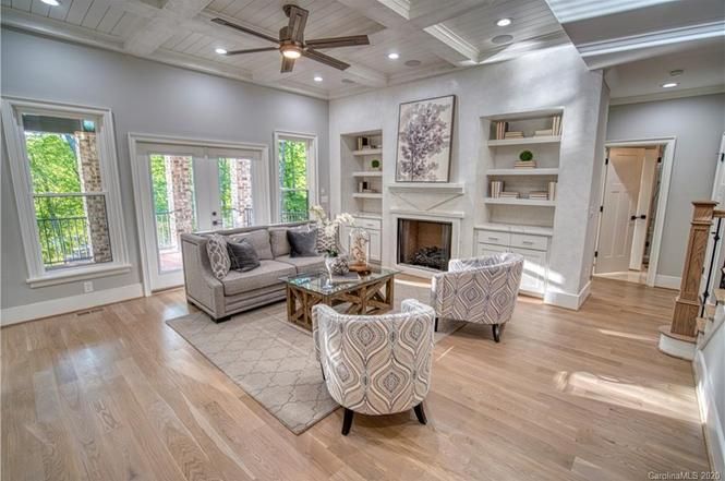 1320 Gaither Rd living room