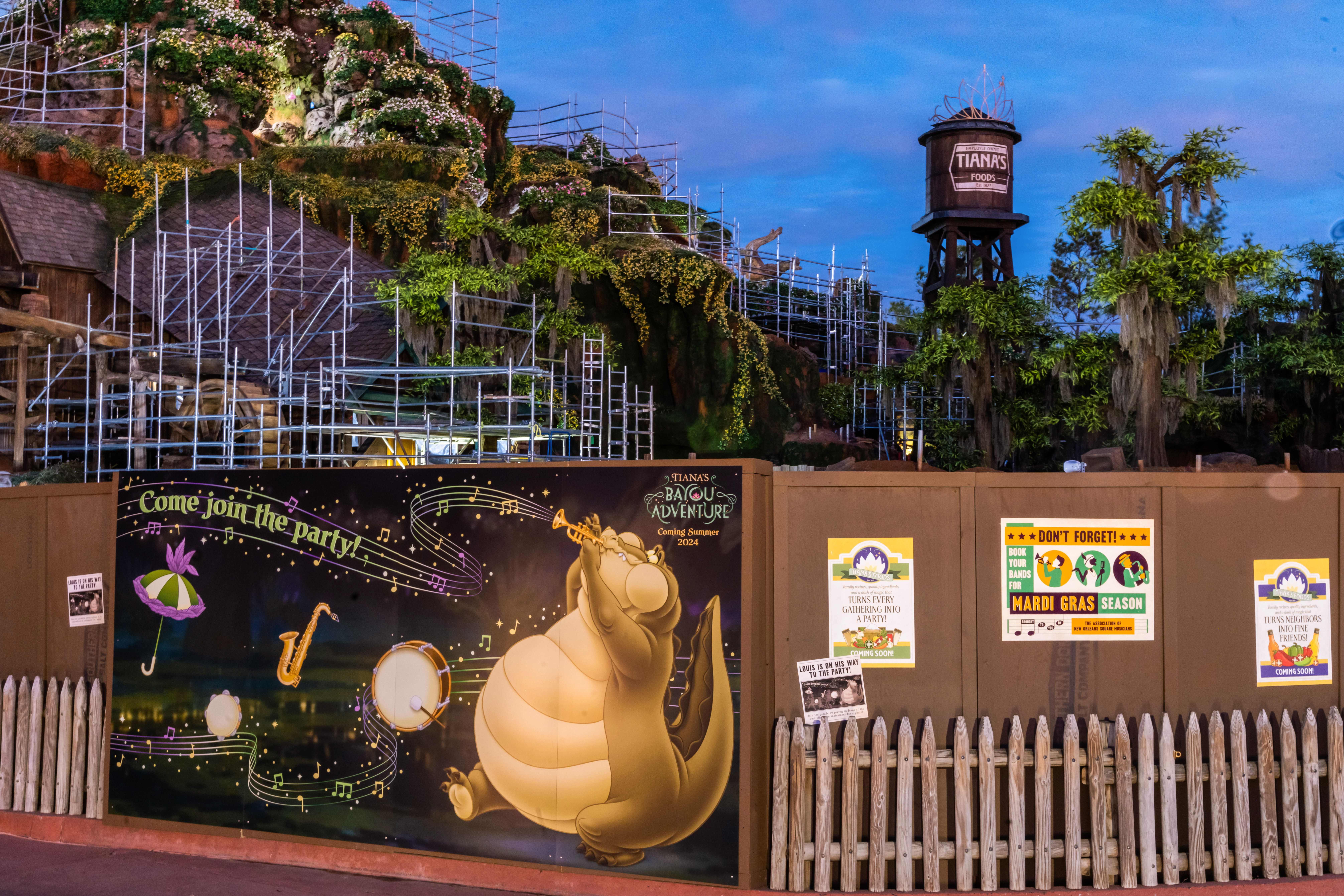 Photo shows the construction fences around Tiana's Bayou Adventure at Disney World.