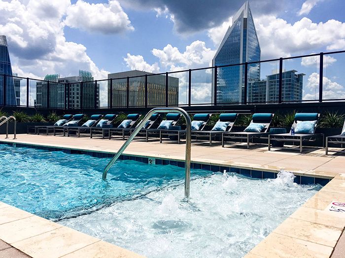 the-ascent-charlotte-apartment-pool