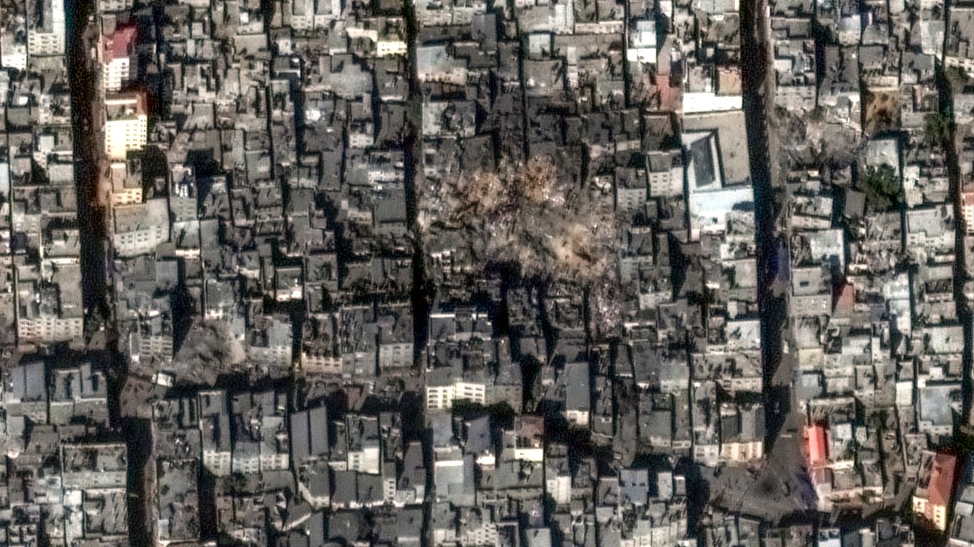 Before and after satellite images show scale of destruction from ...