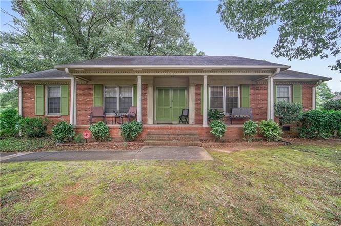 6234 Ashcrest Dr front