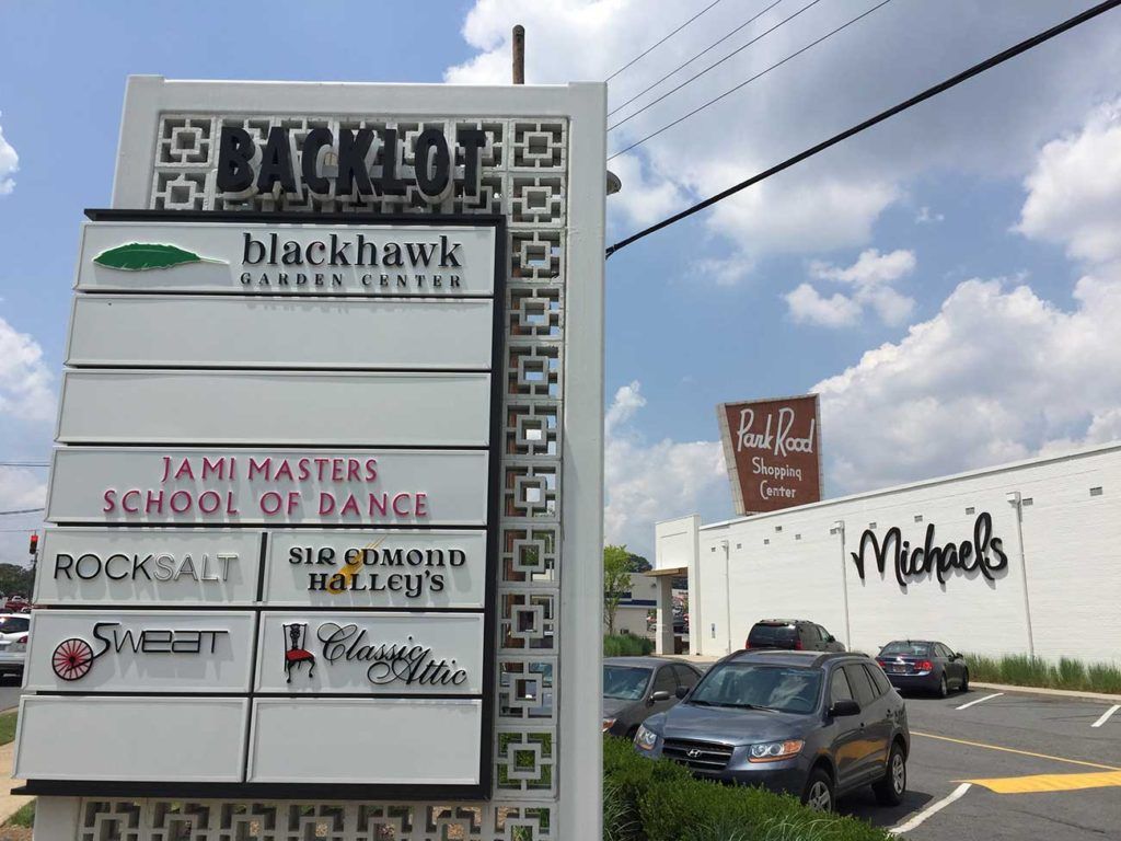 backlot-park-road-shopping-center-header
