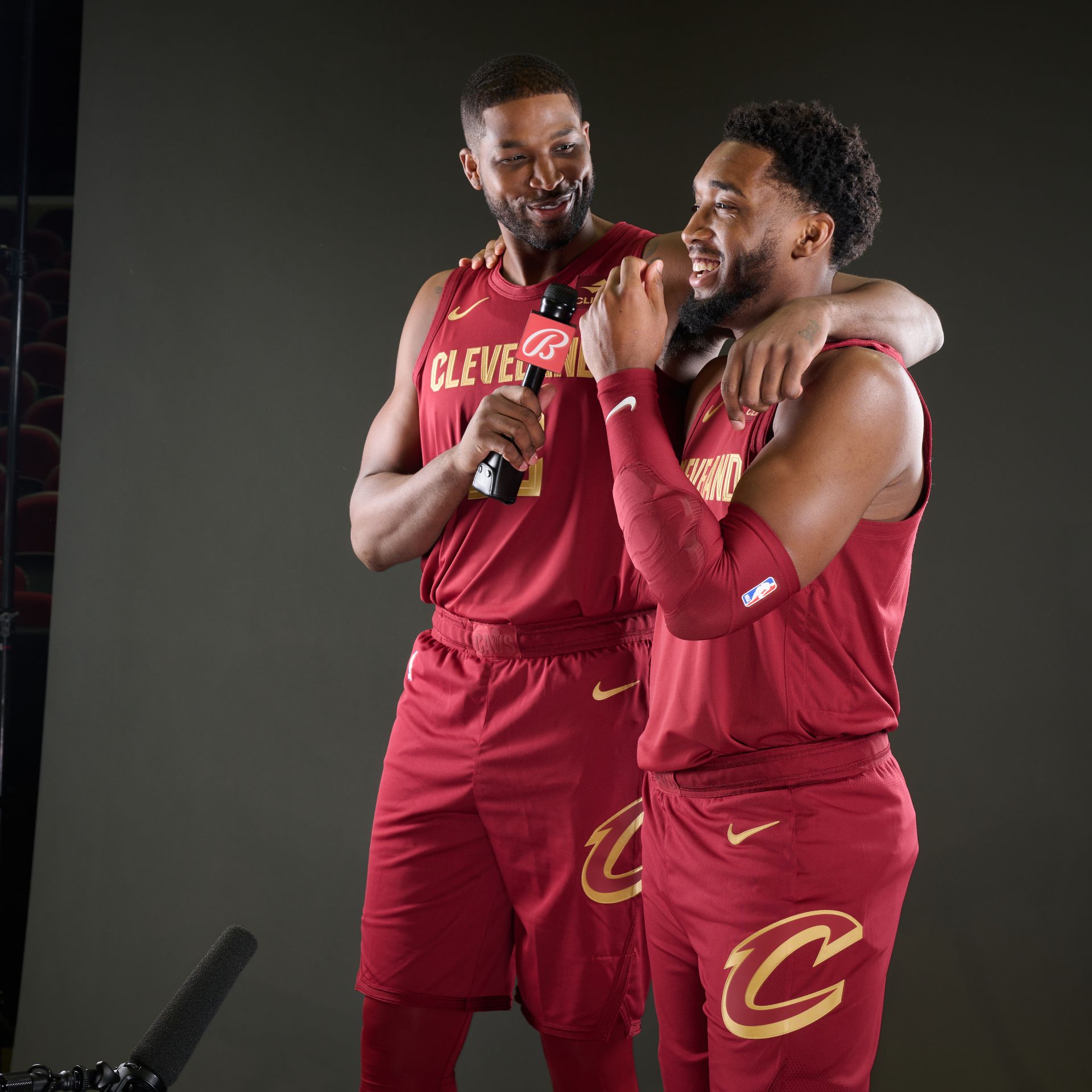 Donovan Mitchell talks leading the Cavs team and more on a new