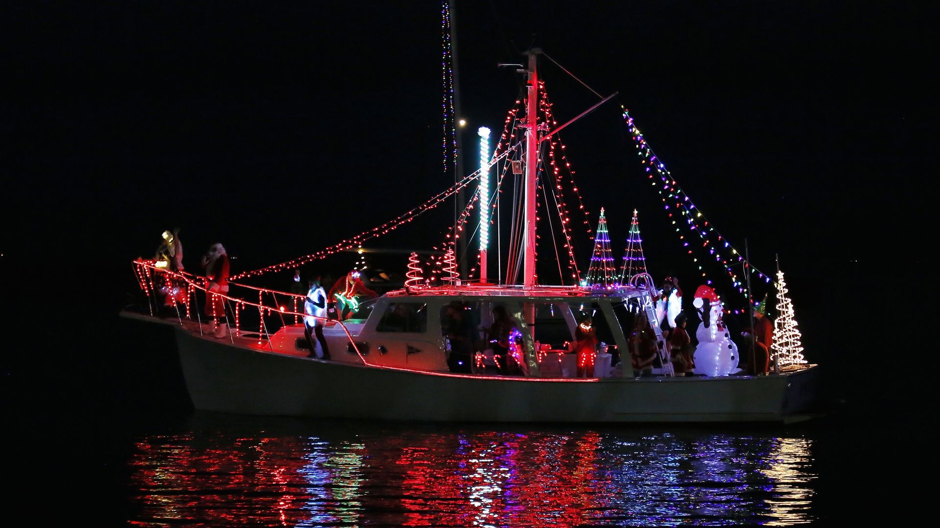 Holiday markets, boat parade and more things to do in New Orleans