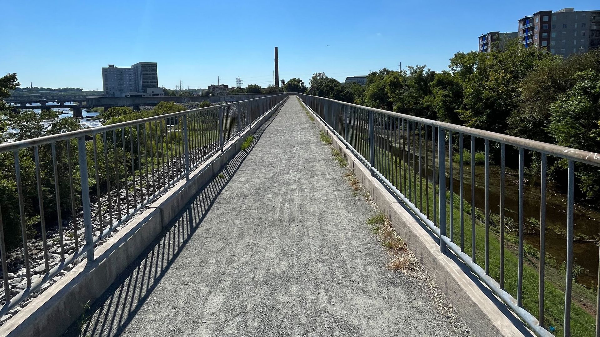A long path that is the flood wall walk