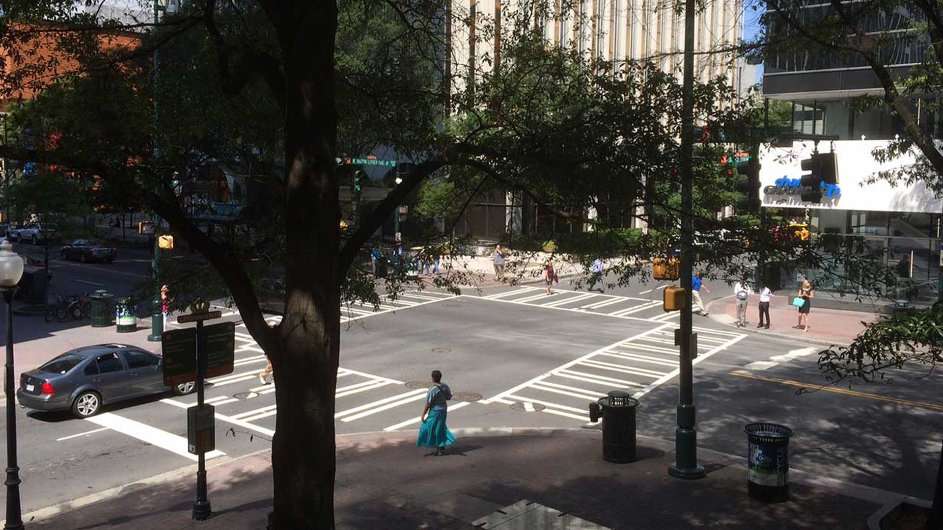 charlotte-downtown-intersection