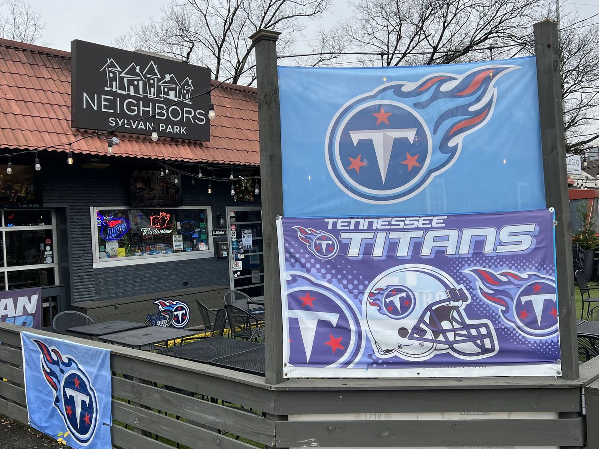 Titans game day: Where to eat, park and more - Axios Nashville