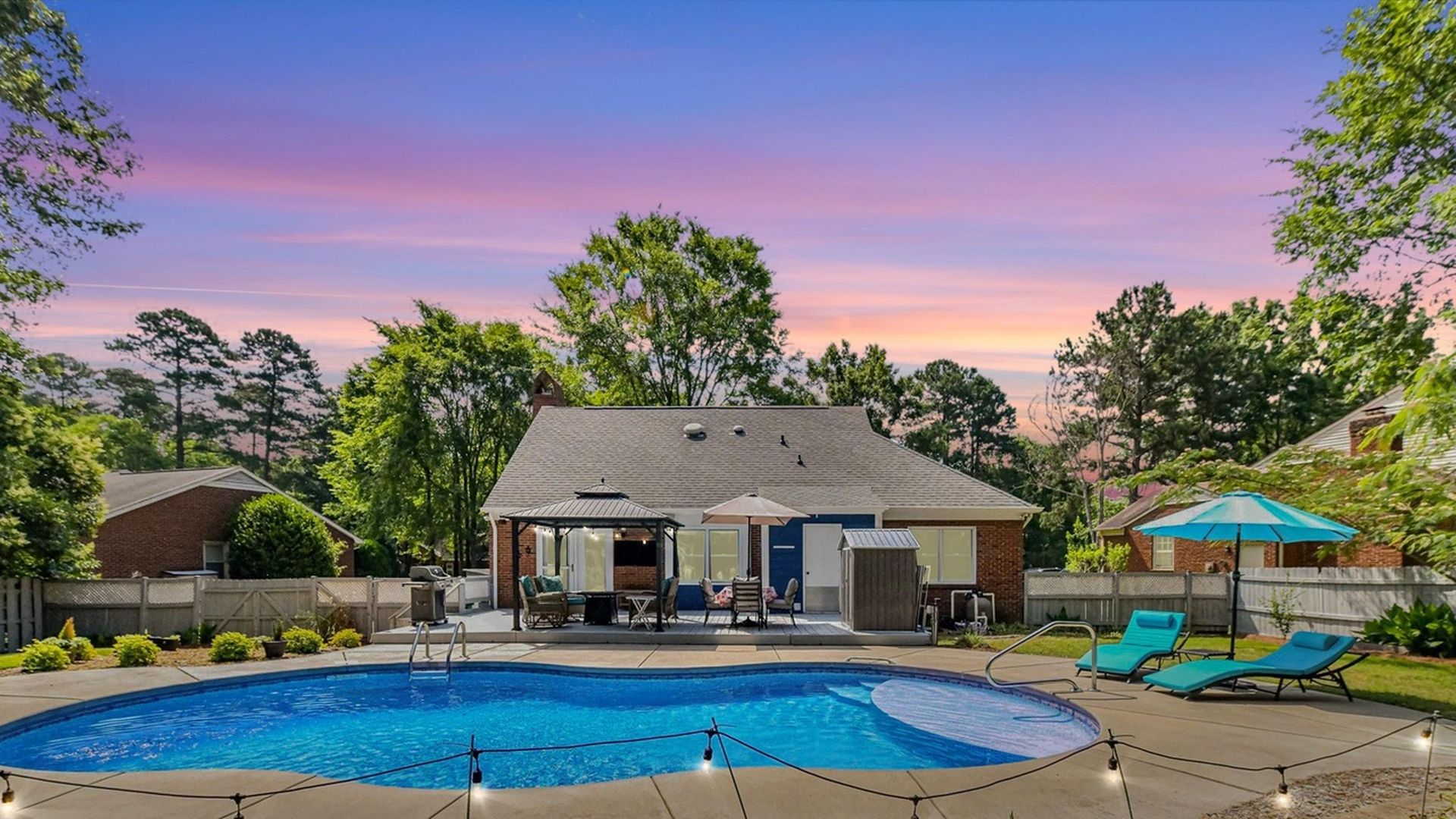 houses for sale in charlotte with a pool
