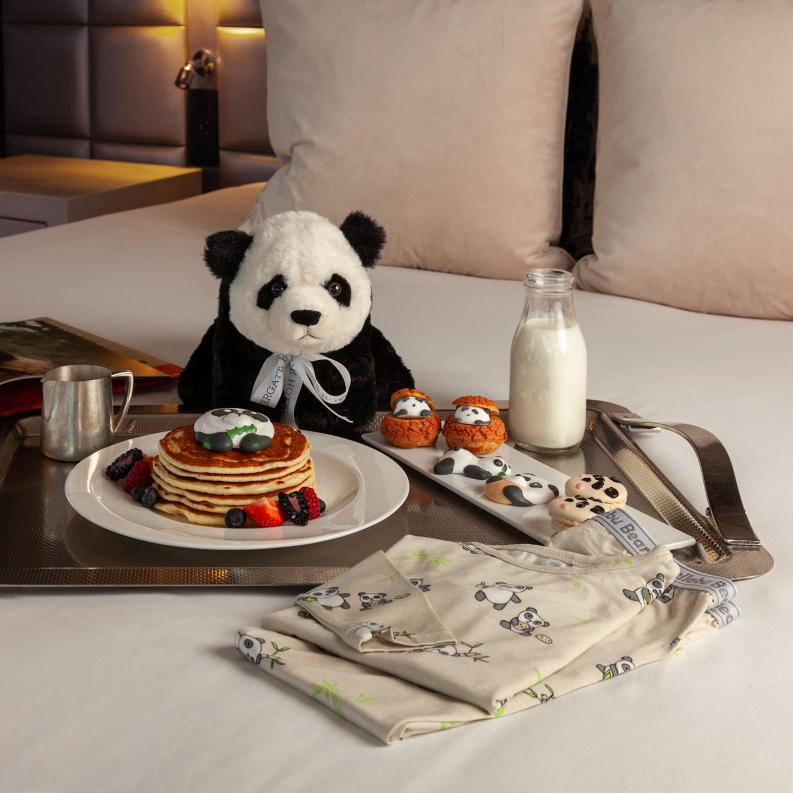 New DC pandas pop-up bar and hotel packages - Axios Washington D.C.