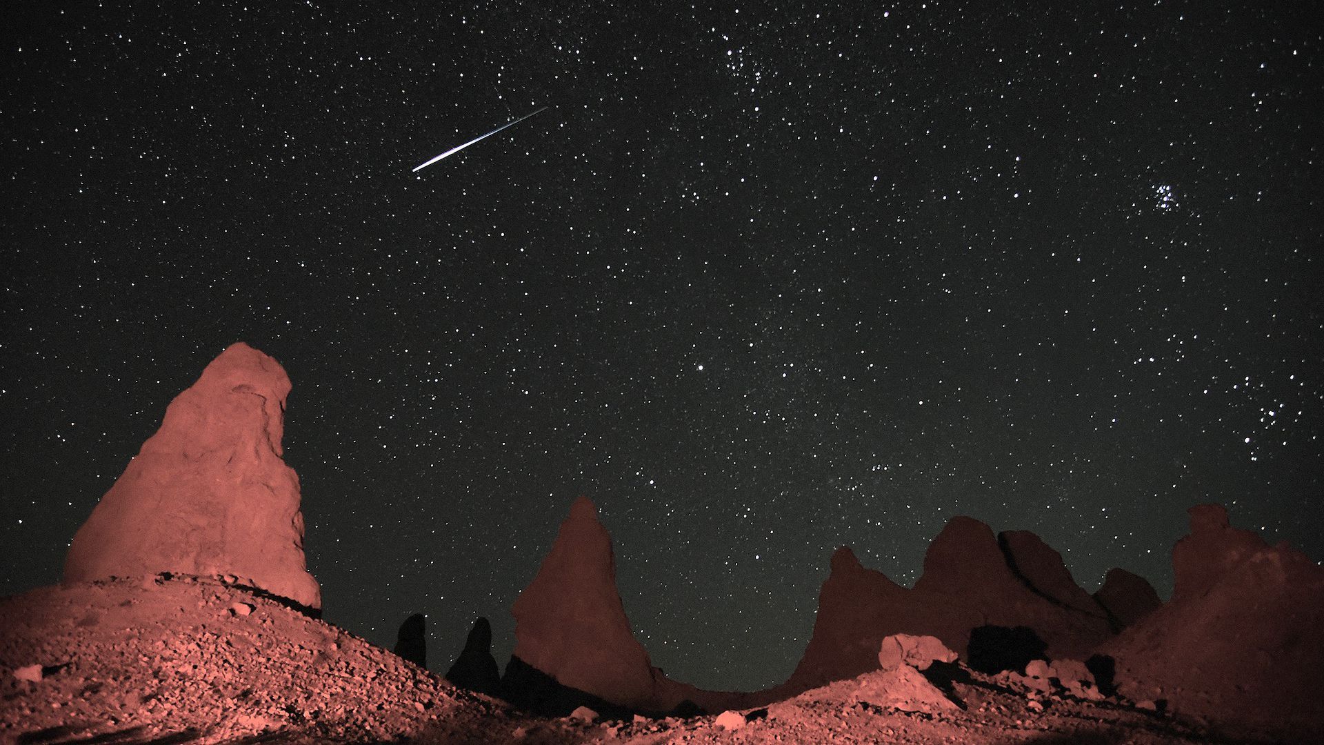 A perseid meteor in 2019. Photo: Bob Riha Jr./Getty Images