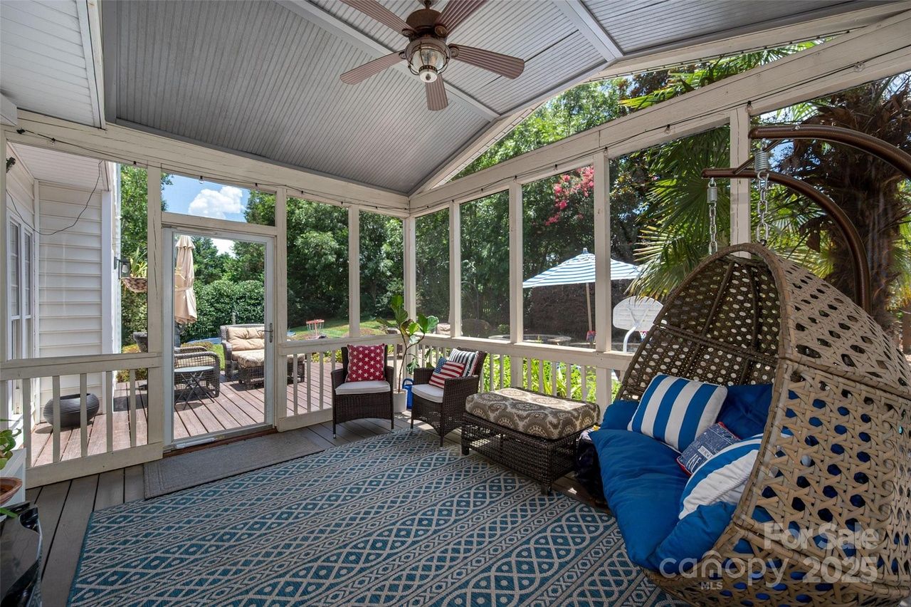 houses for sale with a pool in charlotte