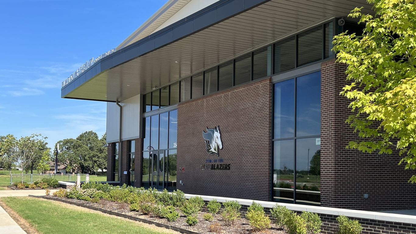 Mercy opens first NWA school health clinic - Axios NW Arkansas