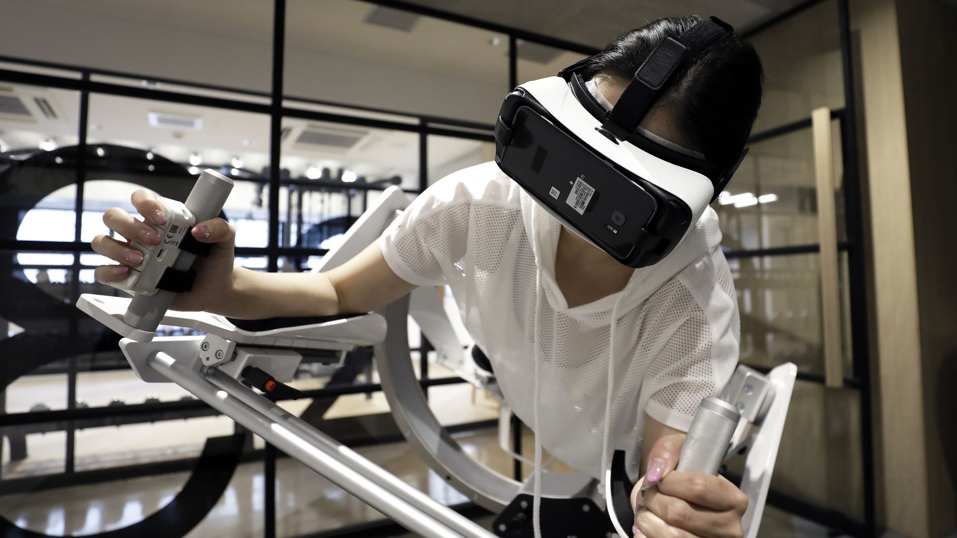 Demonstration of the Icaros VR Exercise Equipment in a gym.