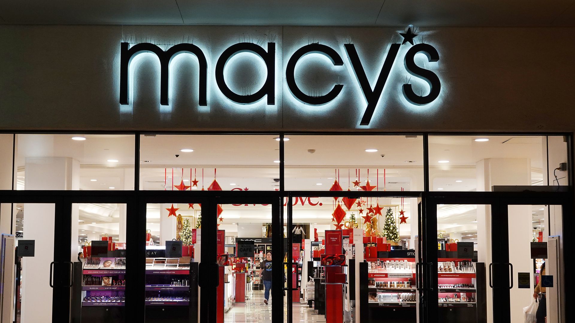 The entrance to a Macy's department store.
