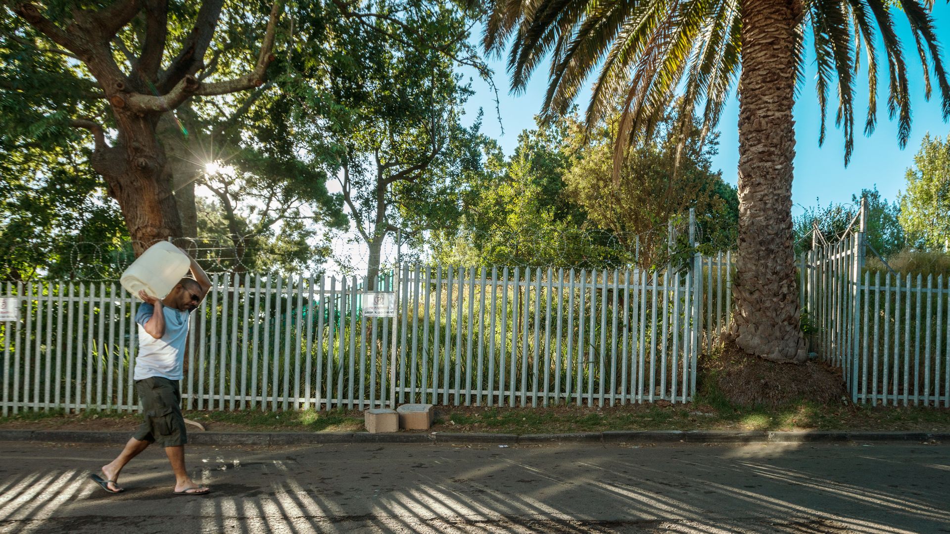 Diminishing water supplies may lead to the taps being turned off for the four millions inhabitants of Cape Town.