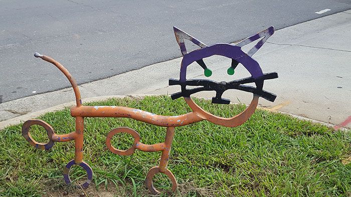cat-sculpture