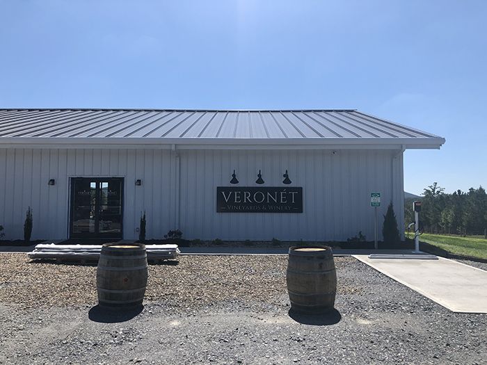Veronet Vineyards and Winery exterior front