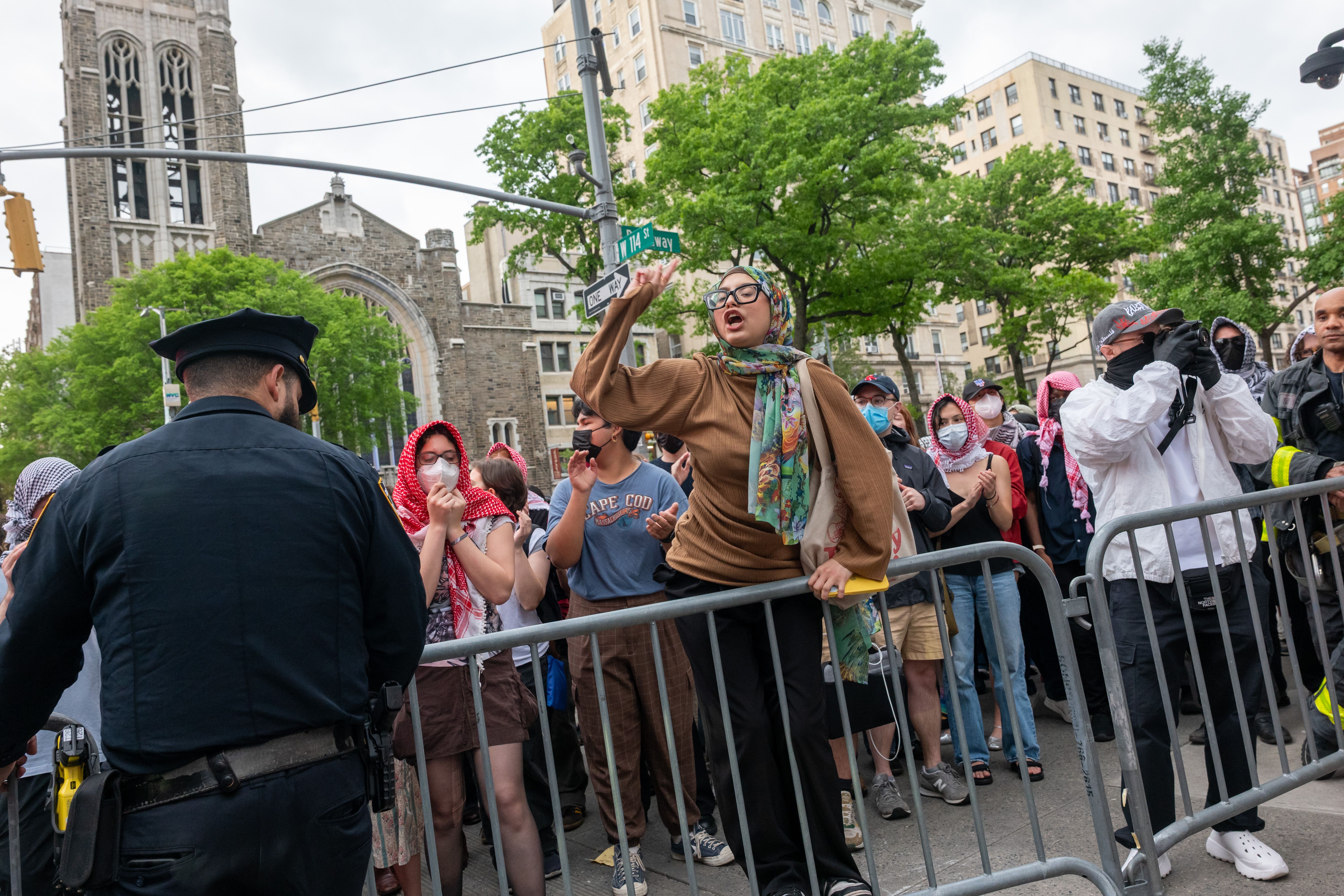 Protestors gather outside of Columbia University's Butler Library after pro-Palestinian protesters occupied the space on May 07, 2025 in New York City. Crowds of protesters grew as a standoff with security and a group calling themselves "Columbia University Apartheid Divest" at the library continued