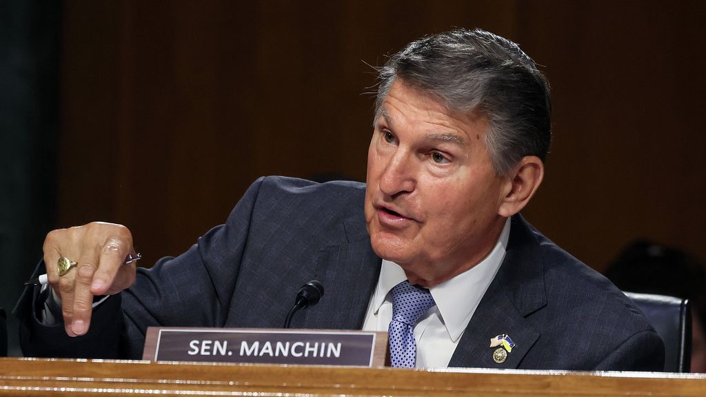 Joe Manchin, daughter pitch donors for 100 million centrist nonprofit