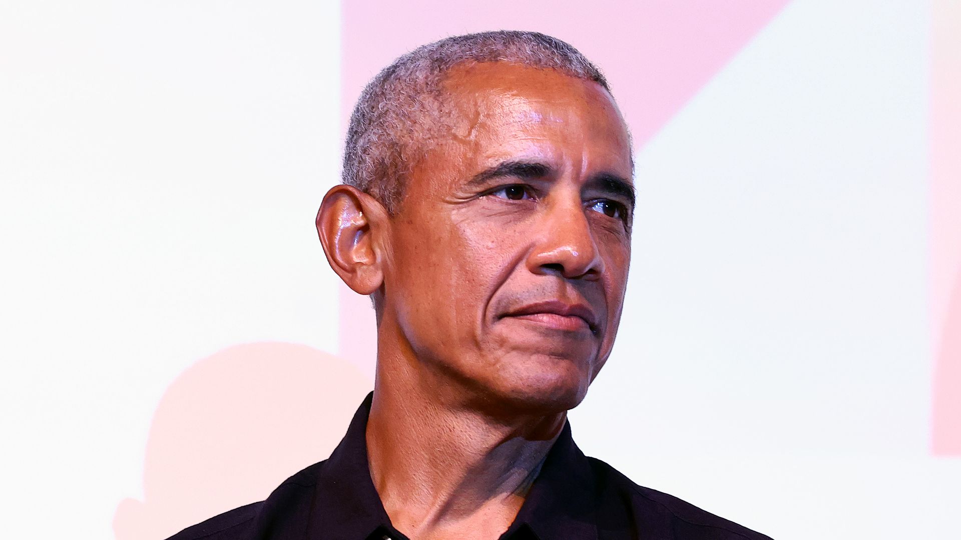 Photo of Barack Obama's side profile as he looks to his left