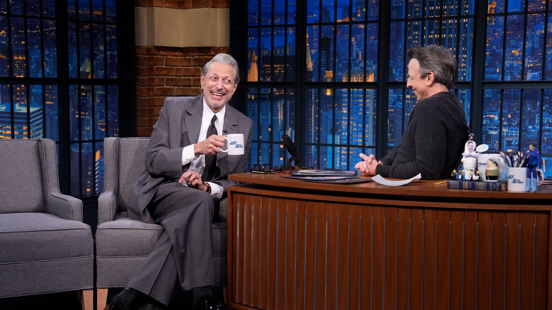 Actor and musician Jeff Goldblum during an interview with host Seth Meyers on Nov. 17, 2025. Photo: Lloyd Bishop/NBC via Getty Images