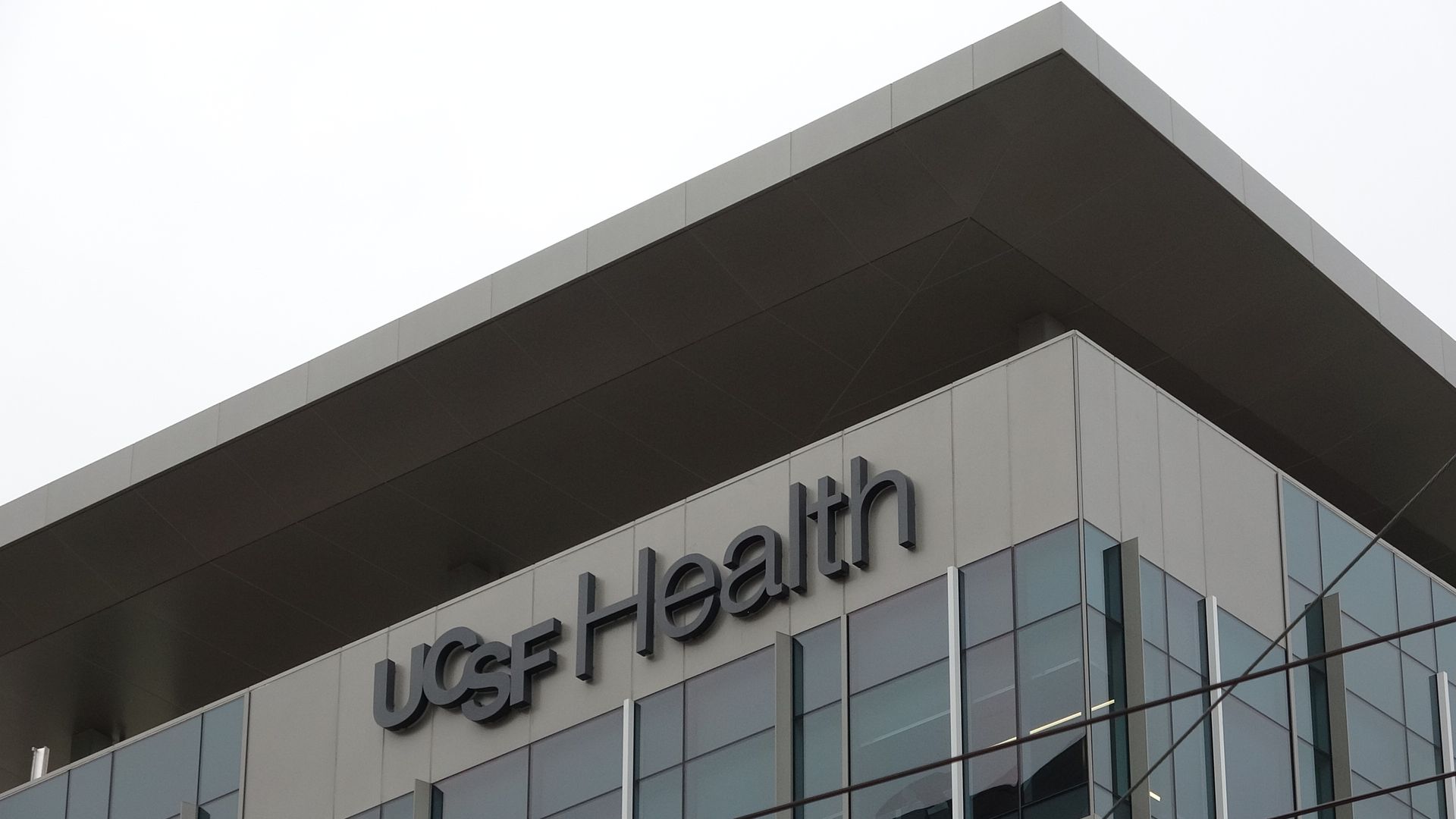 Photo of the UCSF Health sign at the top of a building
