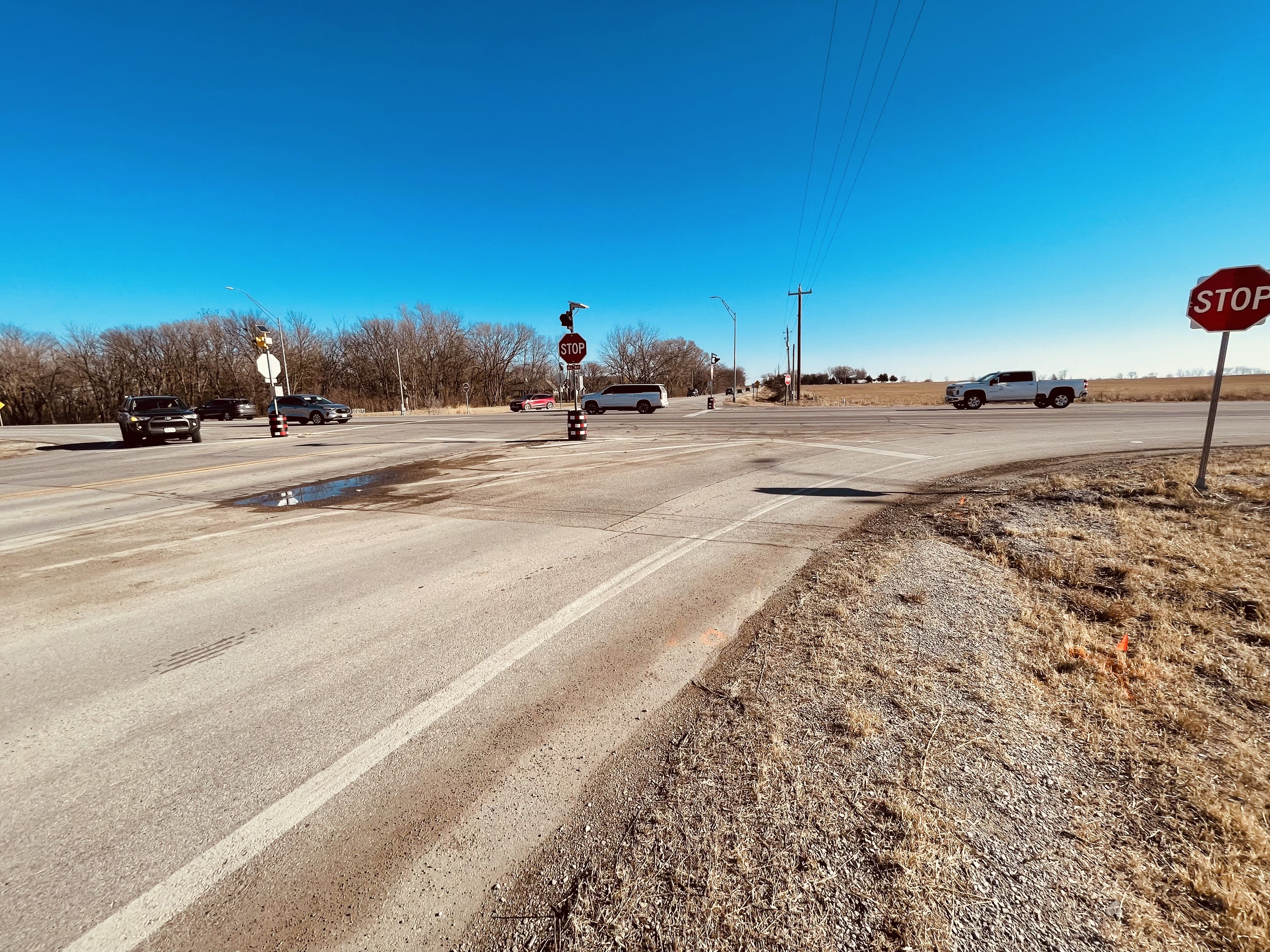A photo of an intersection in Grimes, Iowa.
