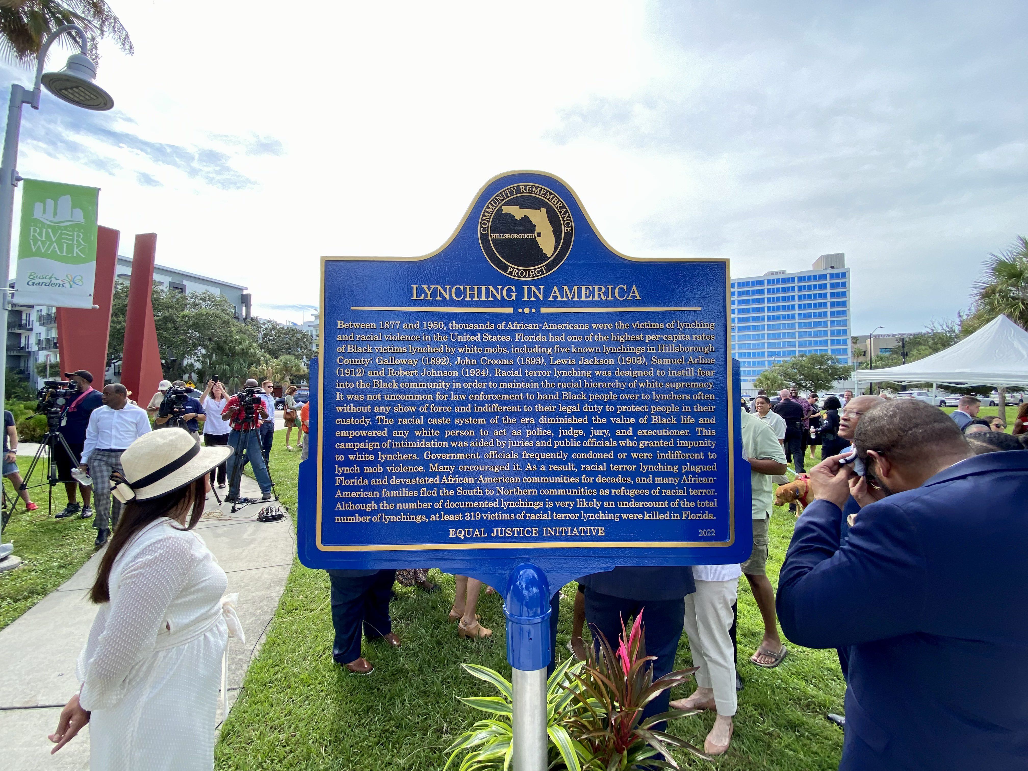 A historical marker that says "Lynching in America."