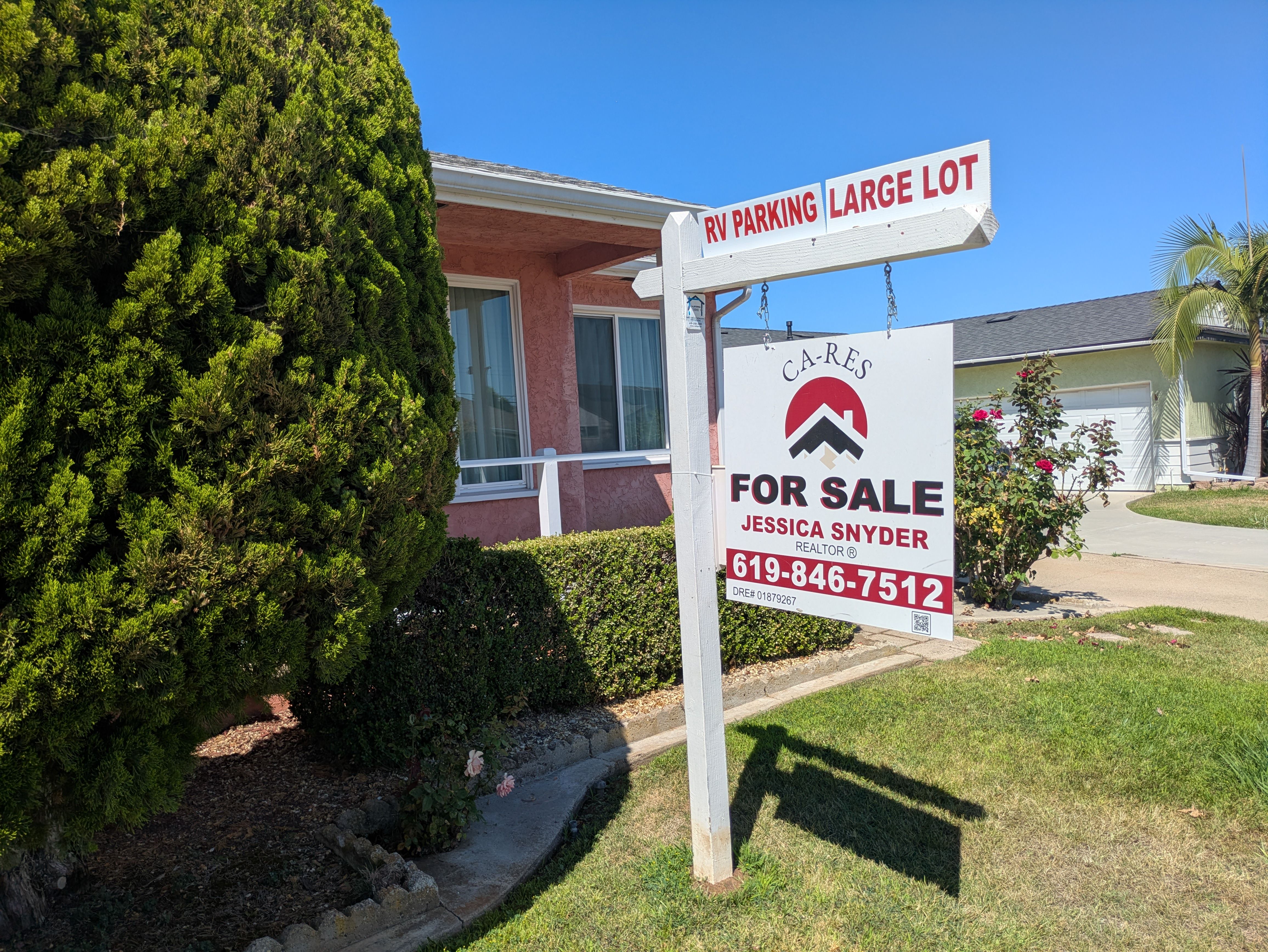 axios.com - Claire Trageser - San Diego's housing market splits as starter home prices slip
