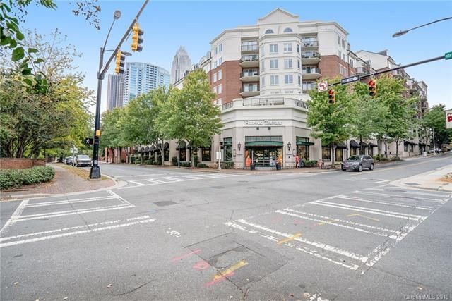 405 W. 7th St. Apt. 303 front