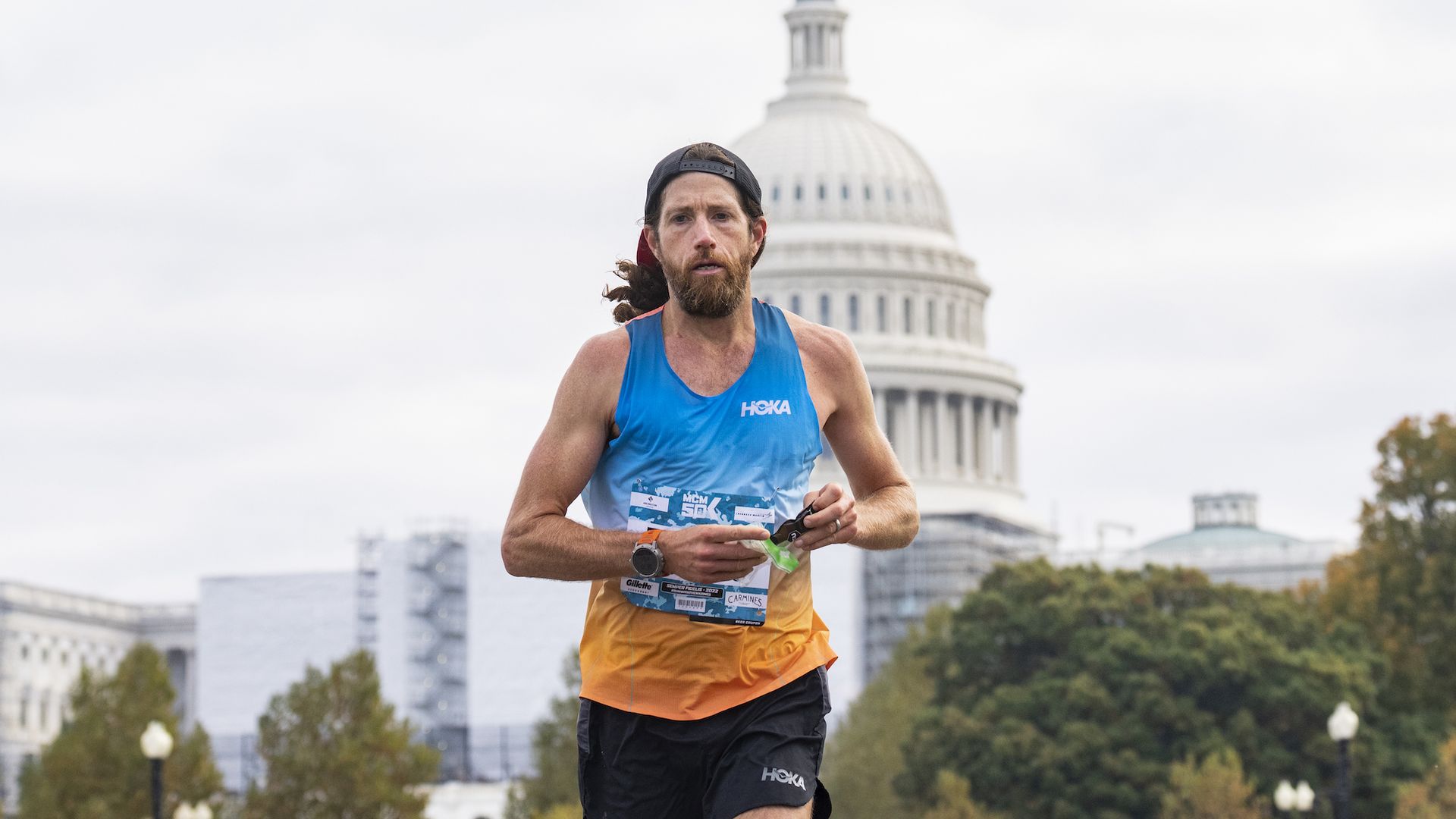 Michael Wardian runs the Marine Corps Marathon. Photo: Tom Williams/CQ-Roll Call via Getty Images